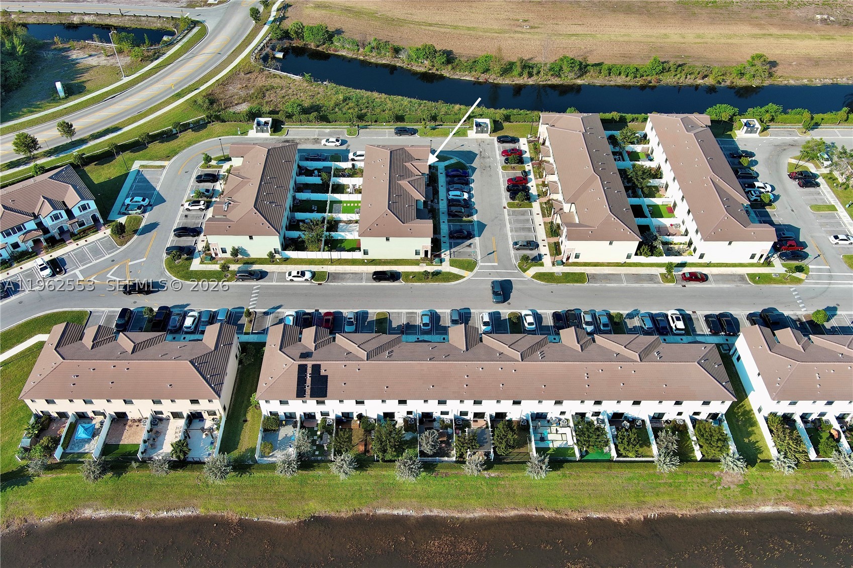 AQUABELLA NORTH - Residential