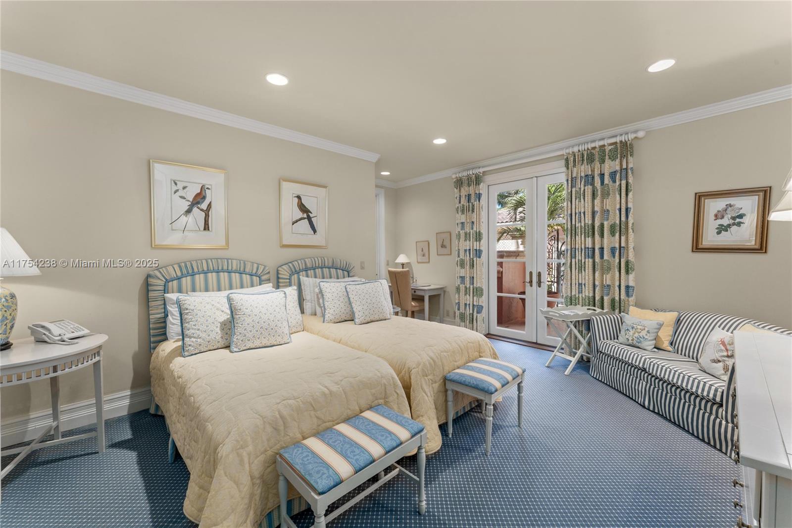 Hillsboro Mile - Residential