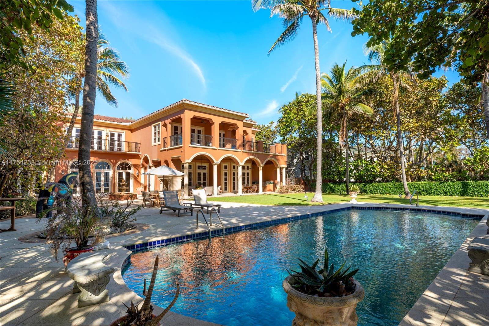 Hillsboro Mile - Residential
