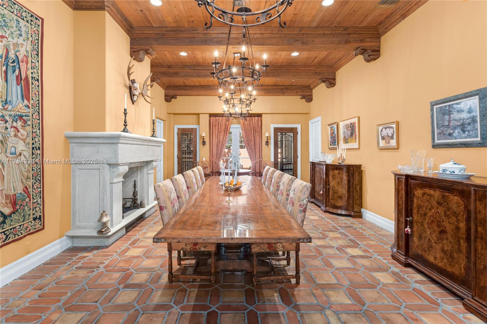 Hillsboro Mile - Residential