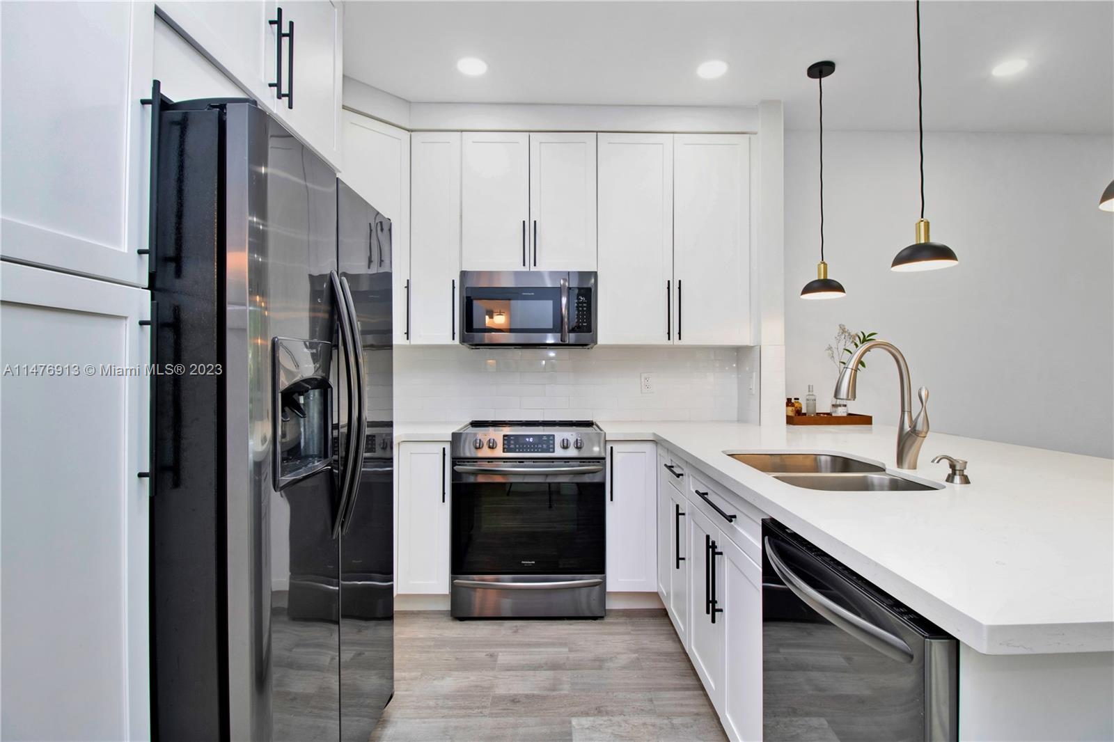 TOWNGATE - Residential Lease