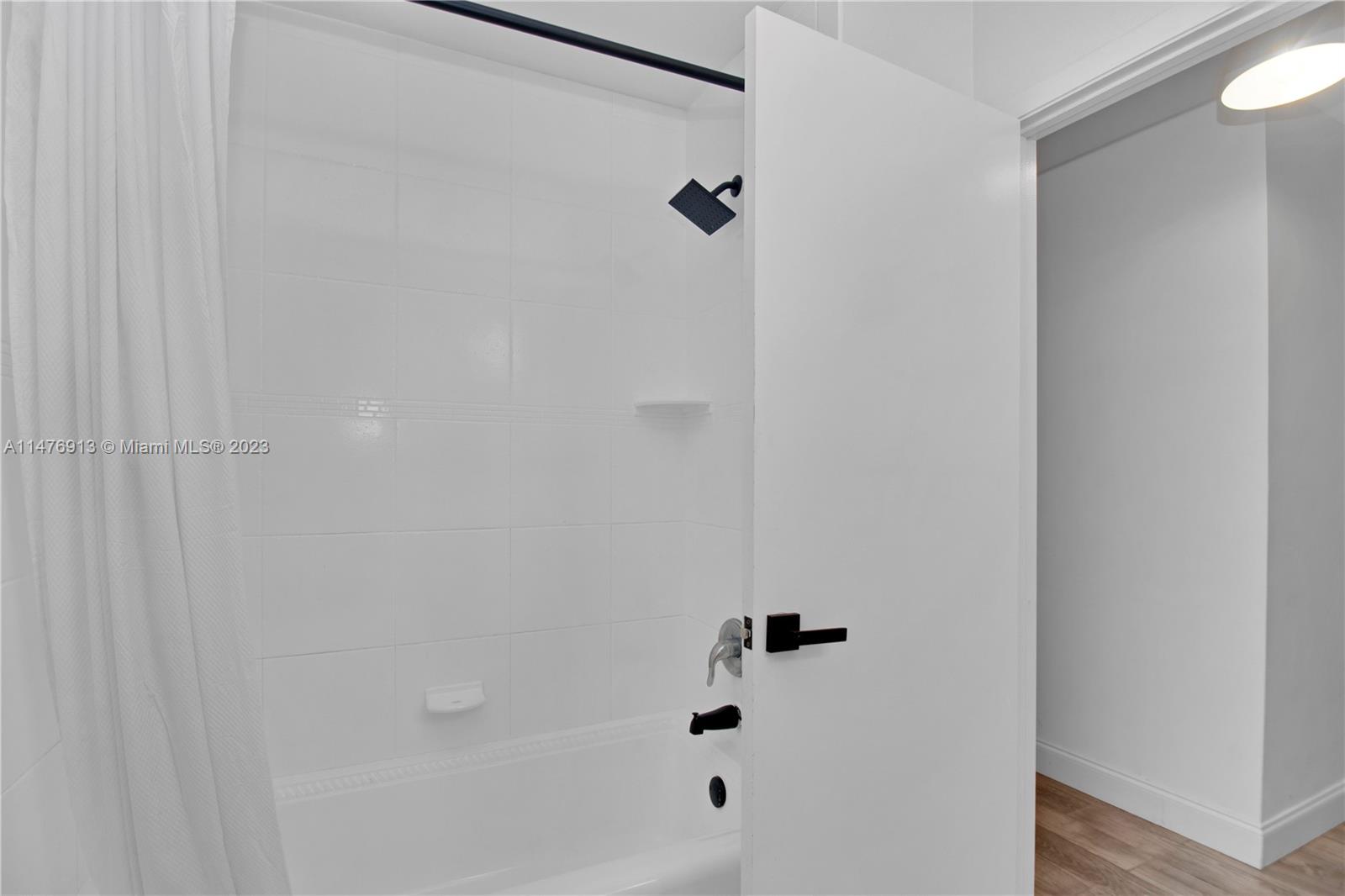 TOWNGATE - Residential Lease
