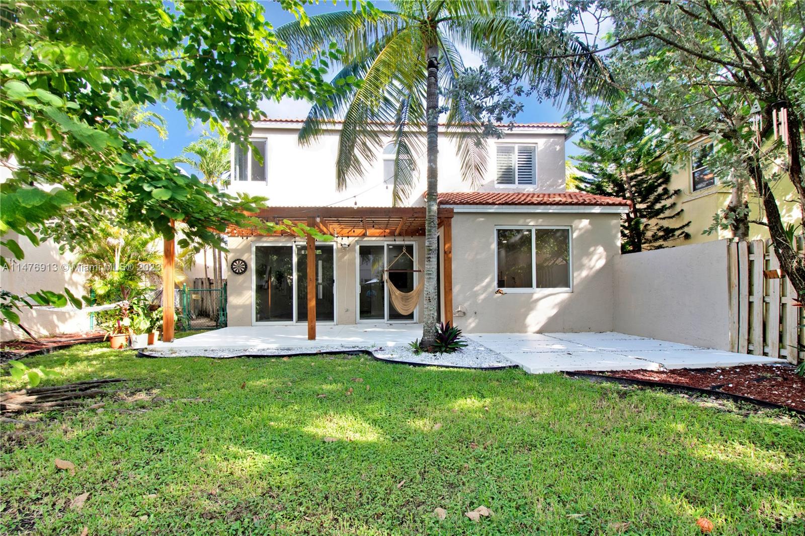TOWNGATE - Residential Lease