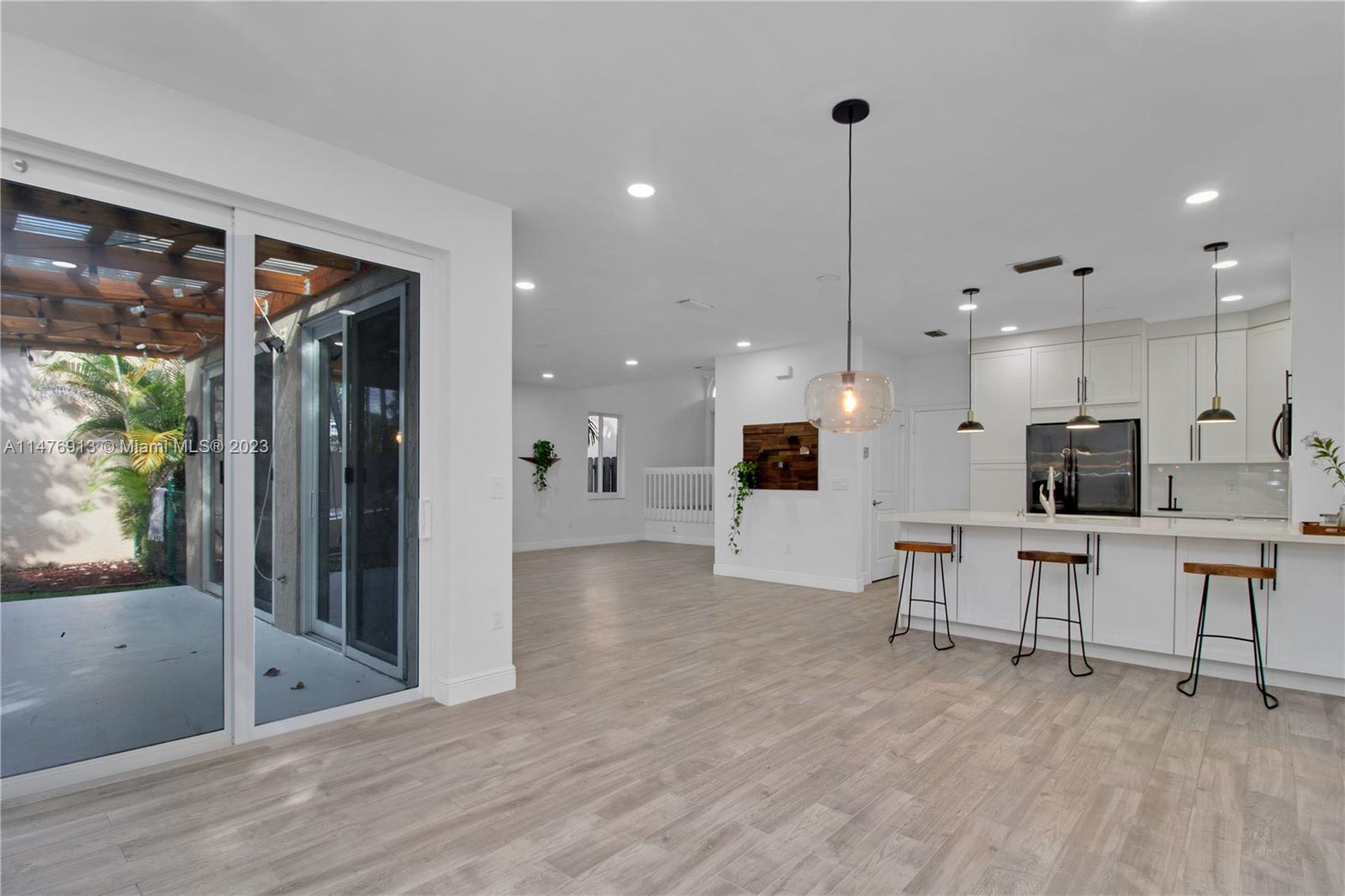 TOWNGATE - Residential Lease