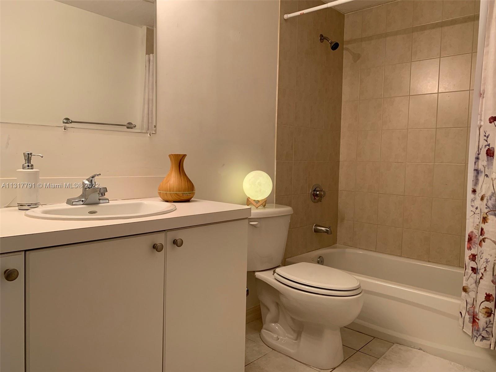 EMERALD PLAZA ON CORAL WA - Residential Lease