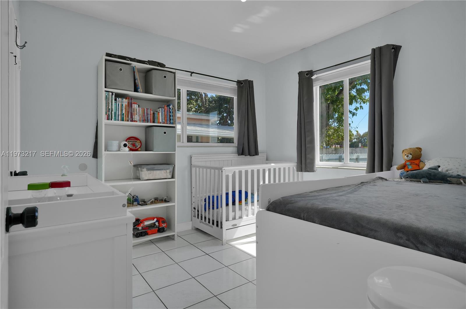 BEACH PLAZA - Residential