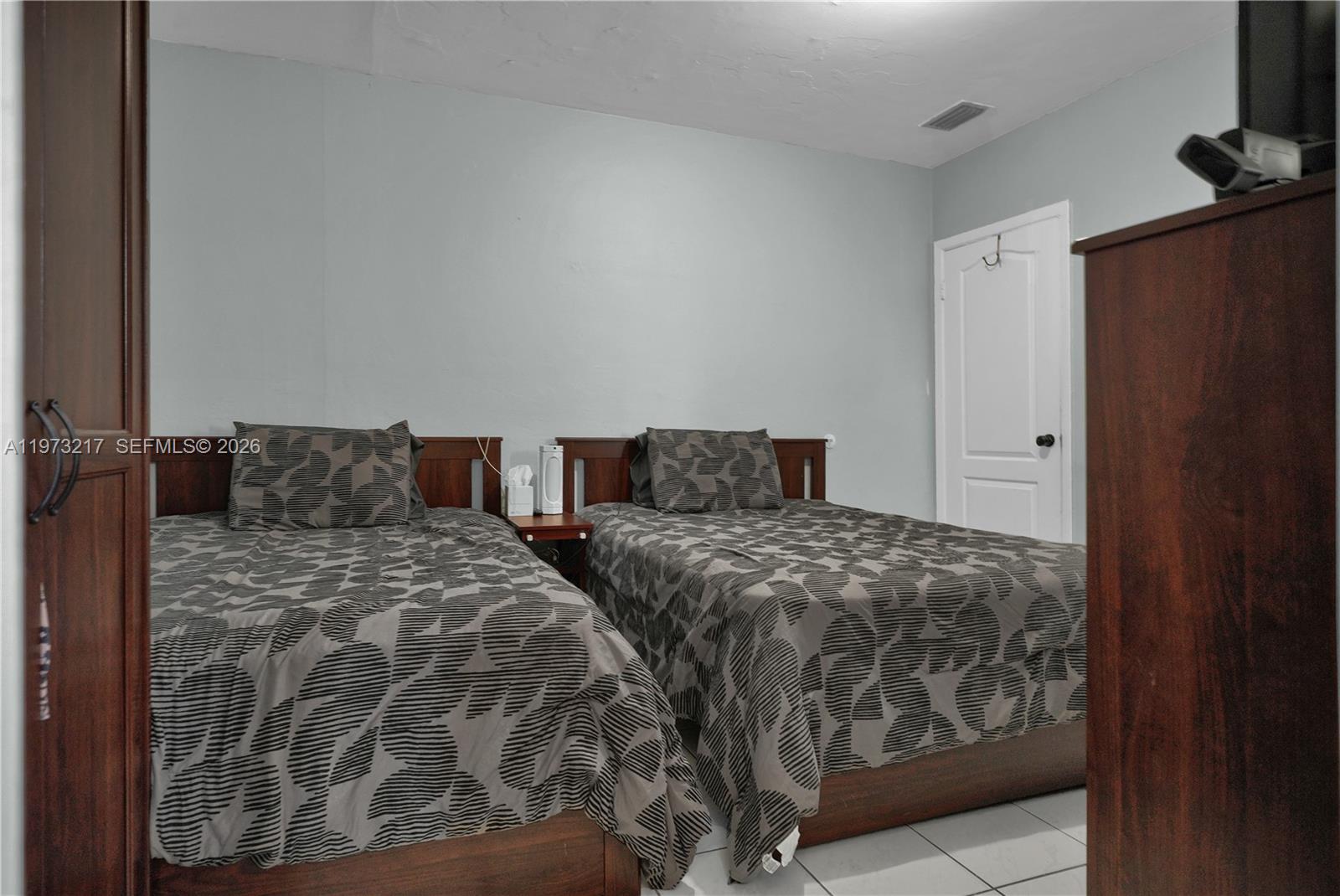 BEACH PLAZA - Residential