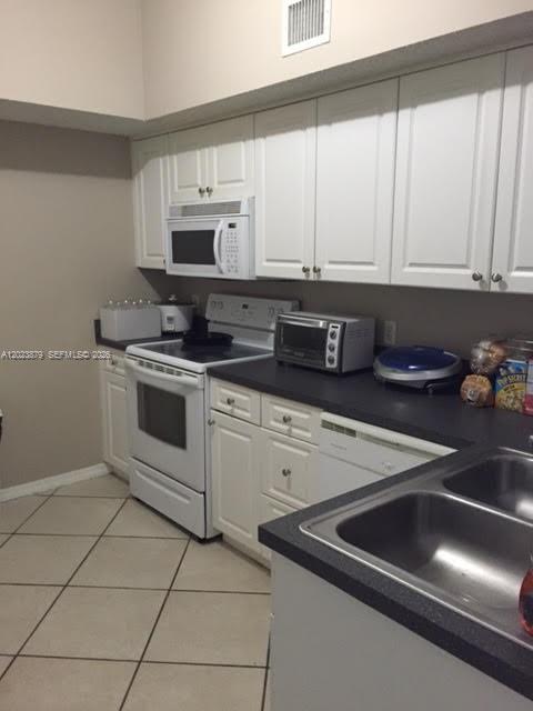 LA VIA CONDO - Residential