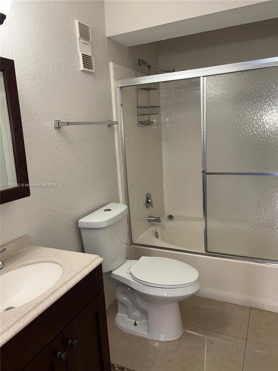 BISCAYNE BEACH CLUB CONDO - Residential Lease