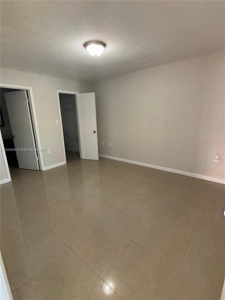 BISCAYNE BEACH CLUB CONDO - Residential Lease