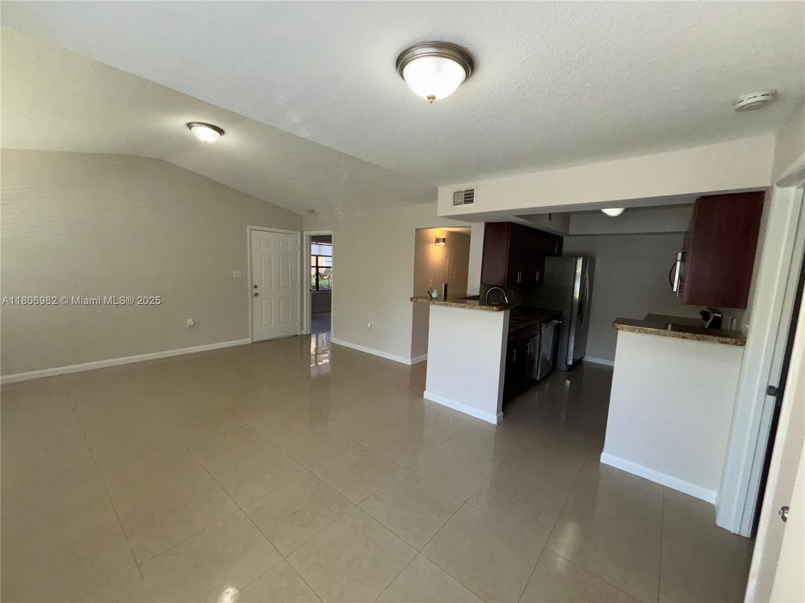 BISCAYNE BEACH CLUB CONDO - Residential Lease