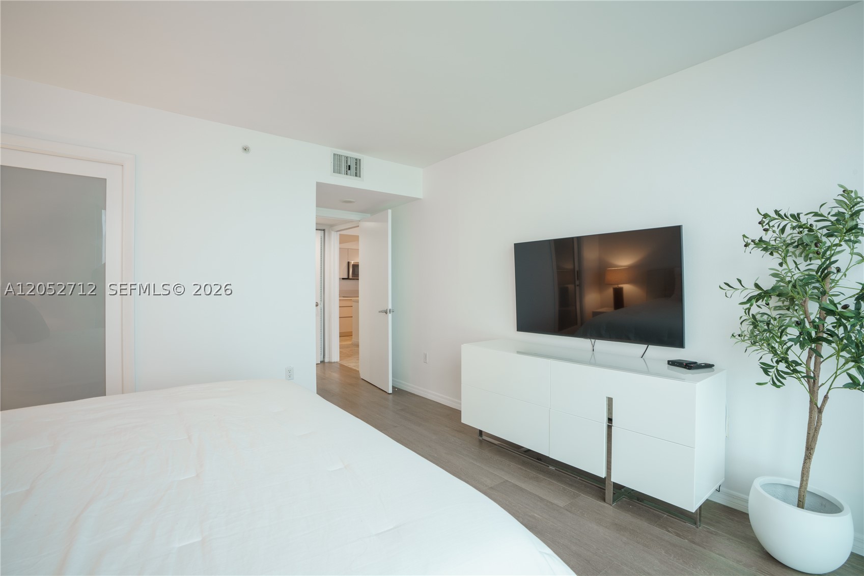 YACHT CLUB AT PORTOFINO C - Residential Lease