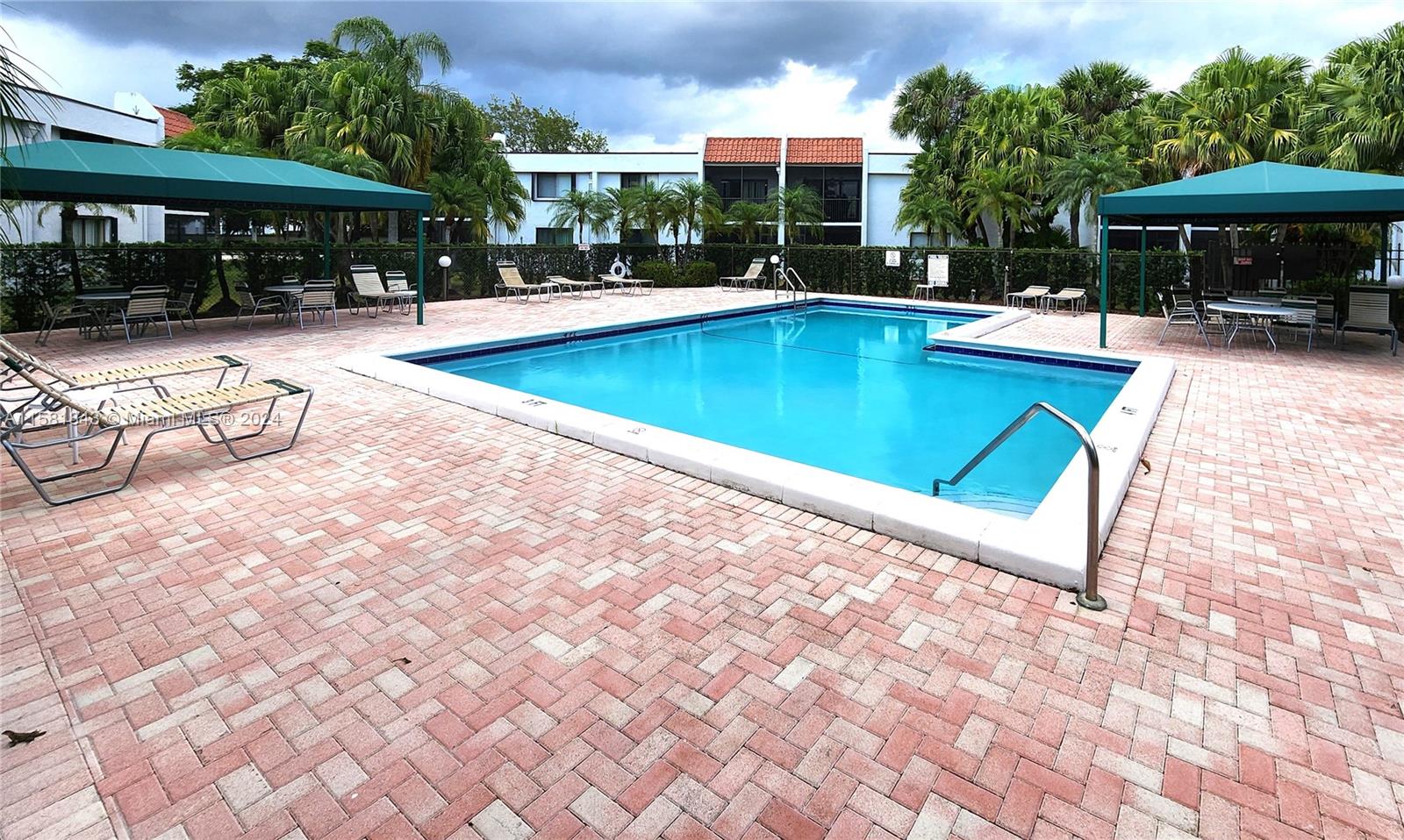 GARDENS AT BONAVENTURE 11 - Residential