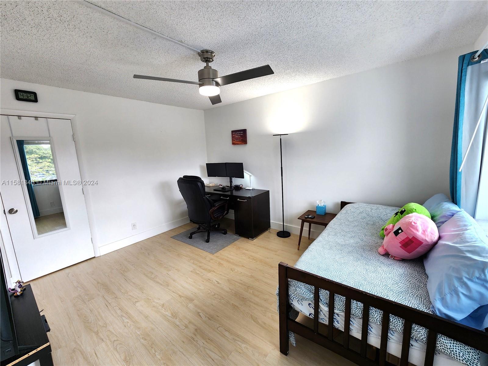 GARDENS AT BONAVENTURE 11 - Residential