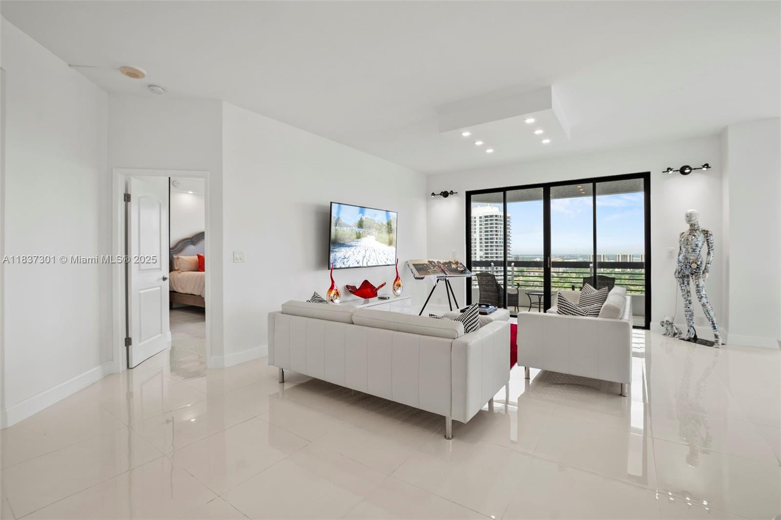 MYSTIC POINTE CONDO NO TH - Residential