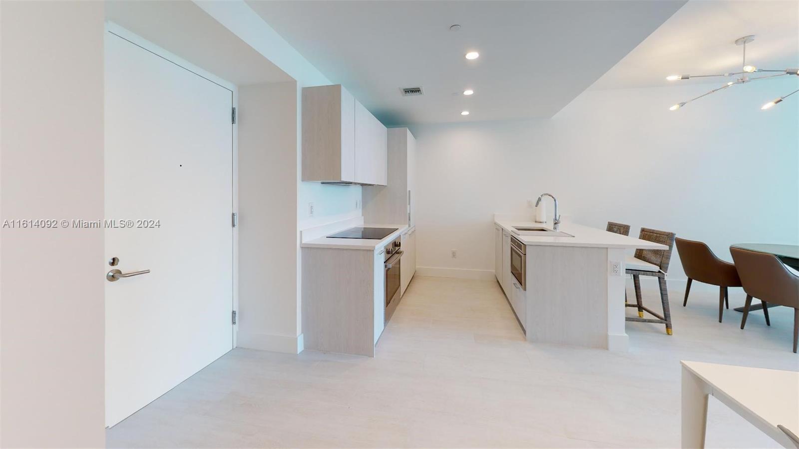 PARAISO BAYVIEWS CONDO - Residential Lease