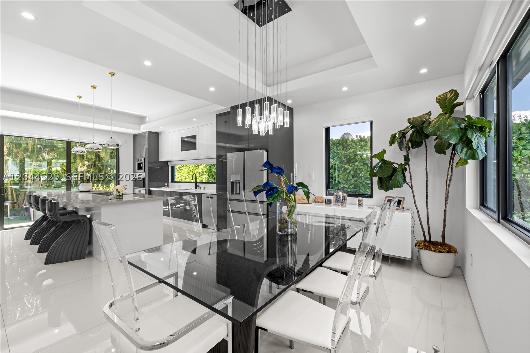 SAN DENIS ESTATES - Residential