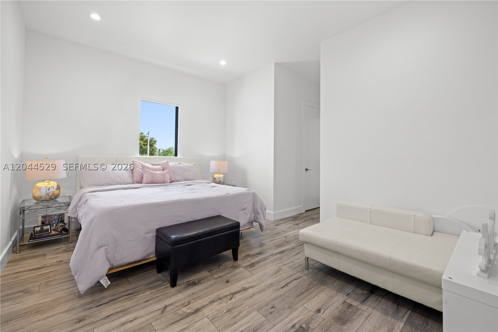 SAN DENIS ESTATES - Residential