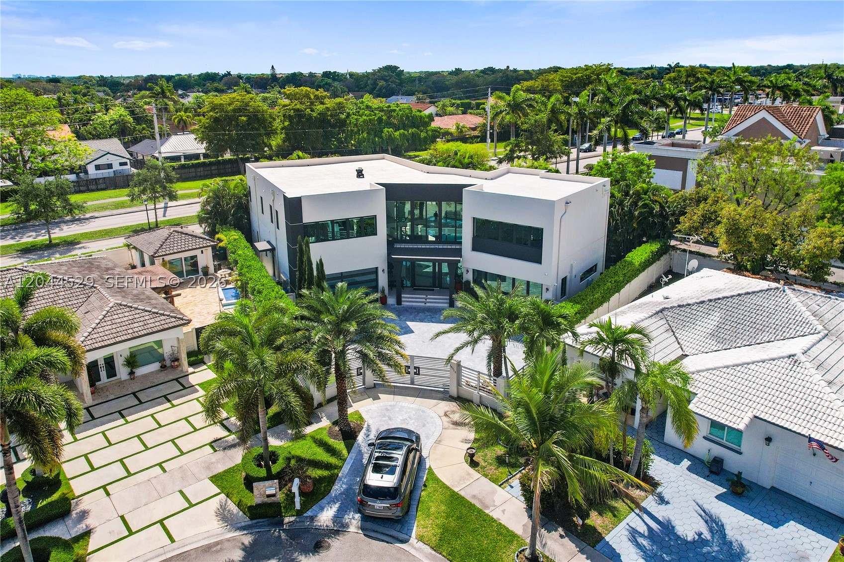 SAN DENIS ESTATES - Residential