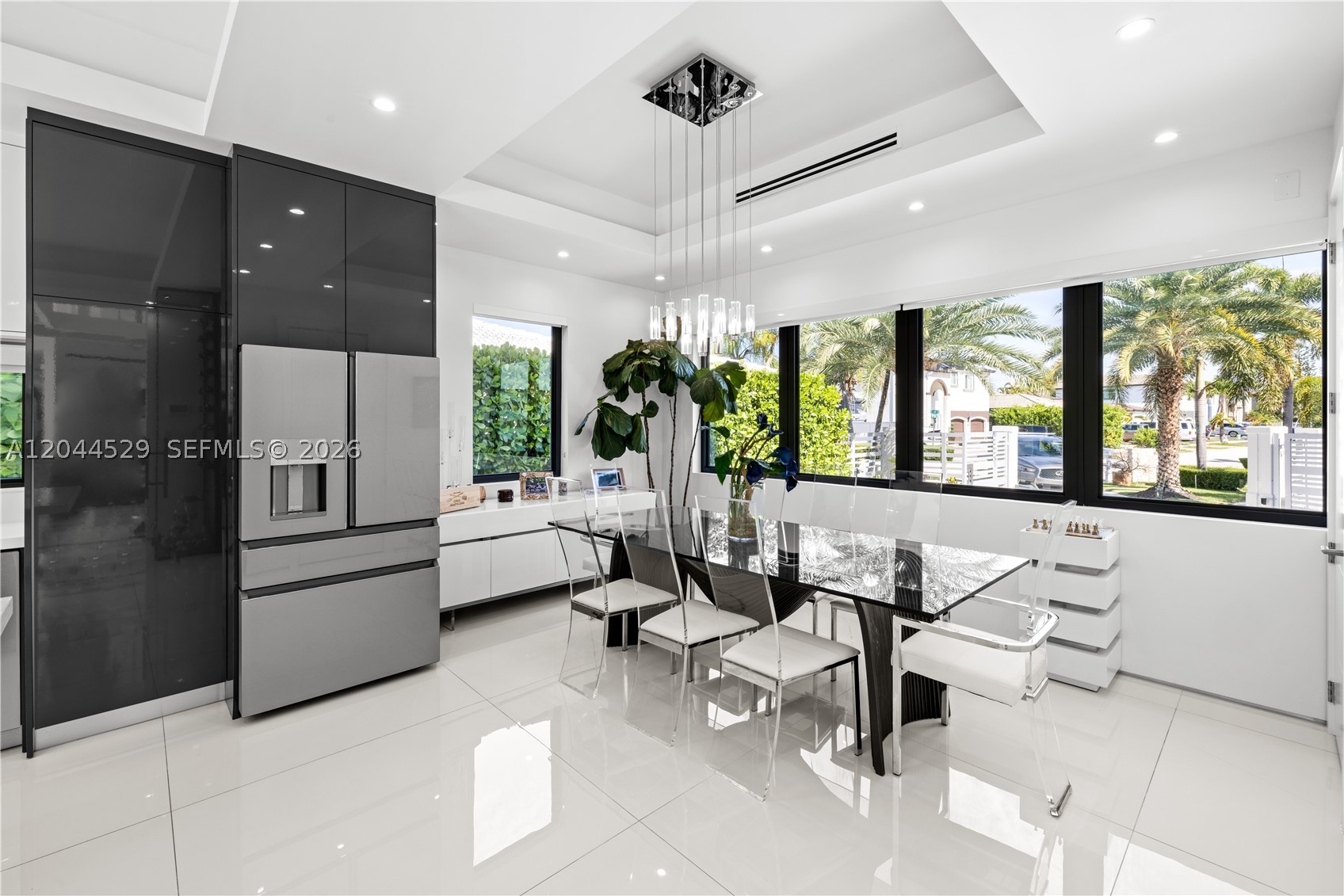 SAN DENIS ESTATES - Residential