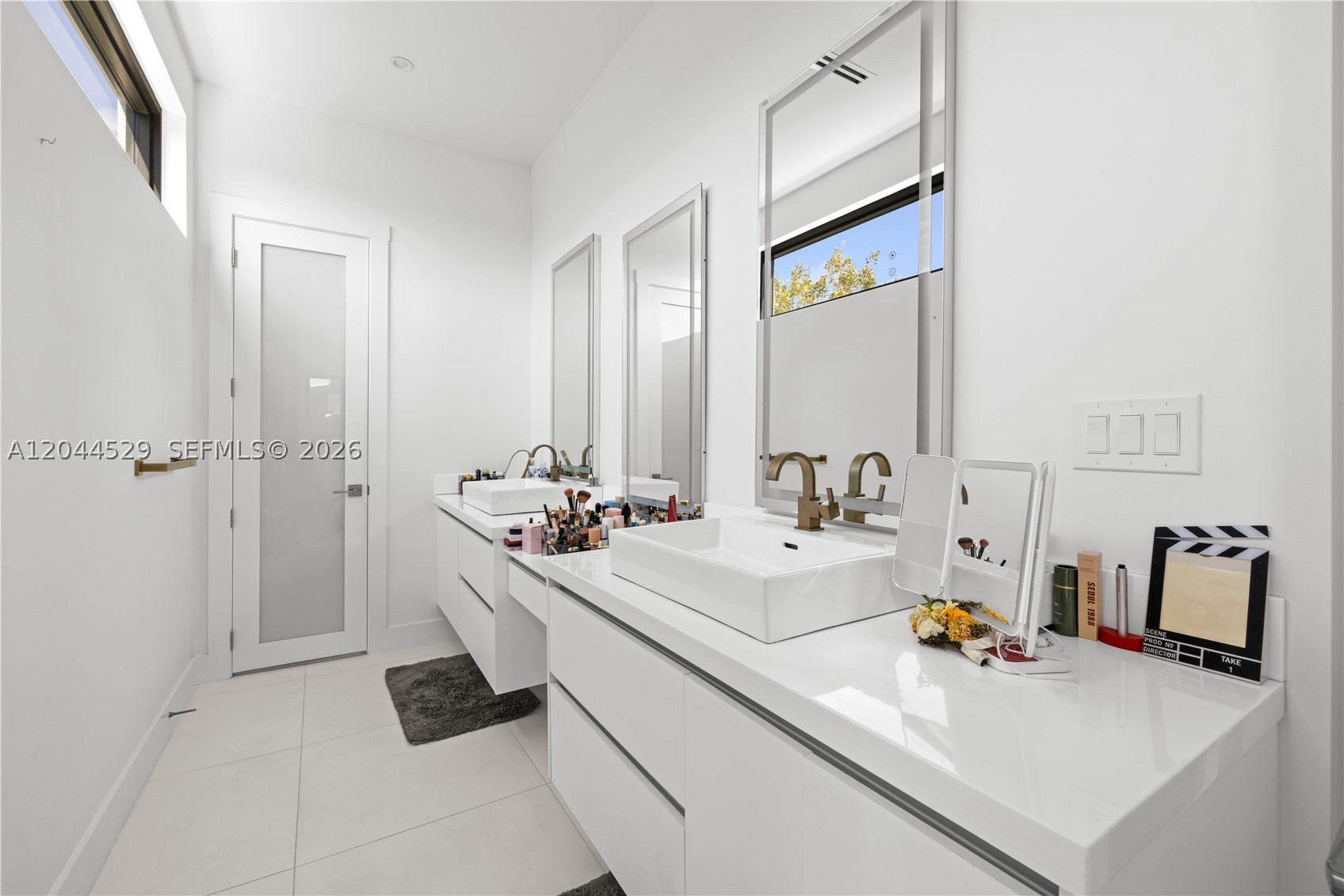 SAN DENIS ESTATES - Residential
