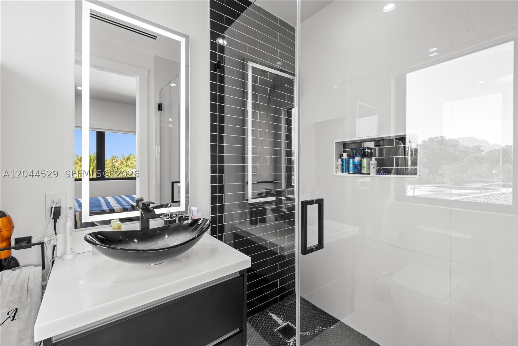 SAN DENIS ESTATES - Residential