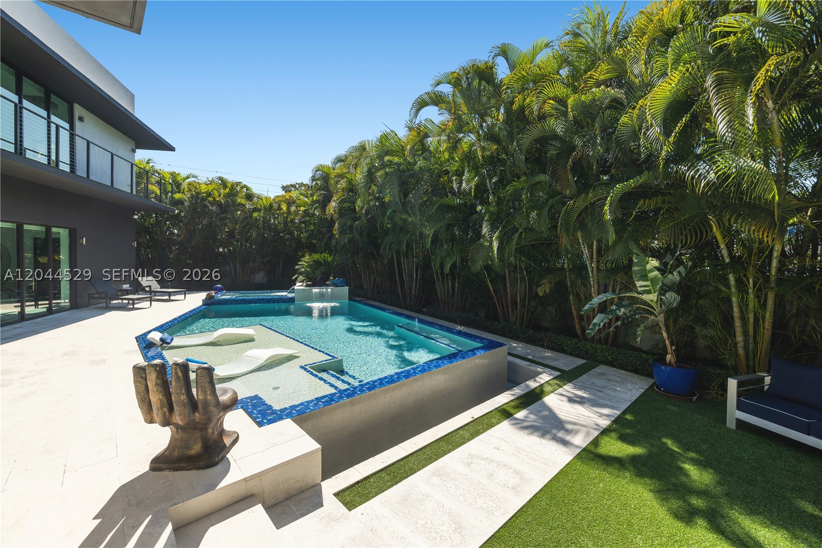 SAN DENIS ESTATES - Residential