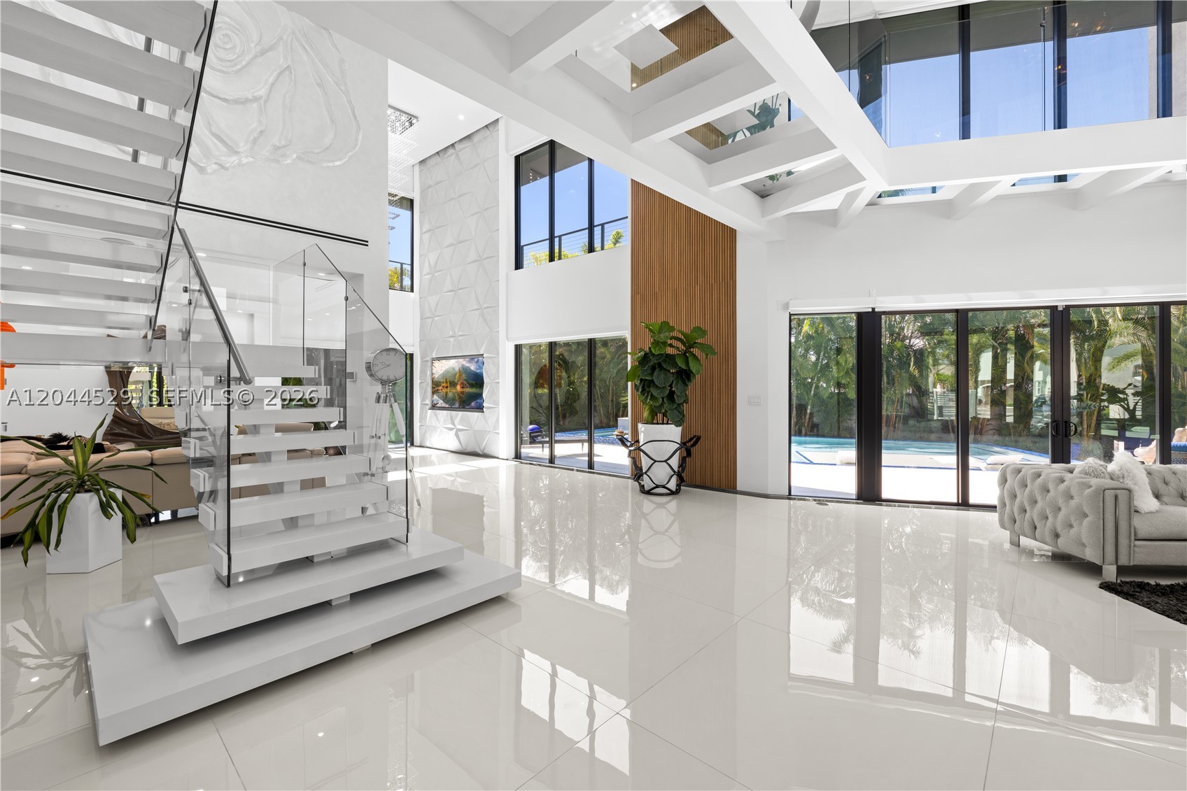 SAN DENIS ESTATES - Residential