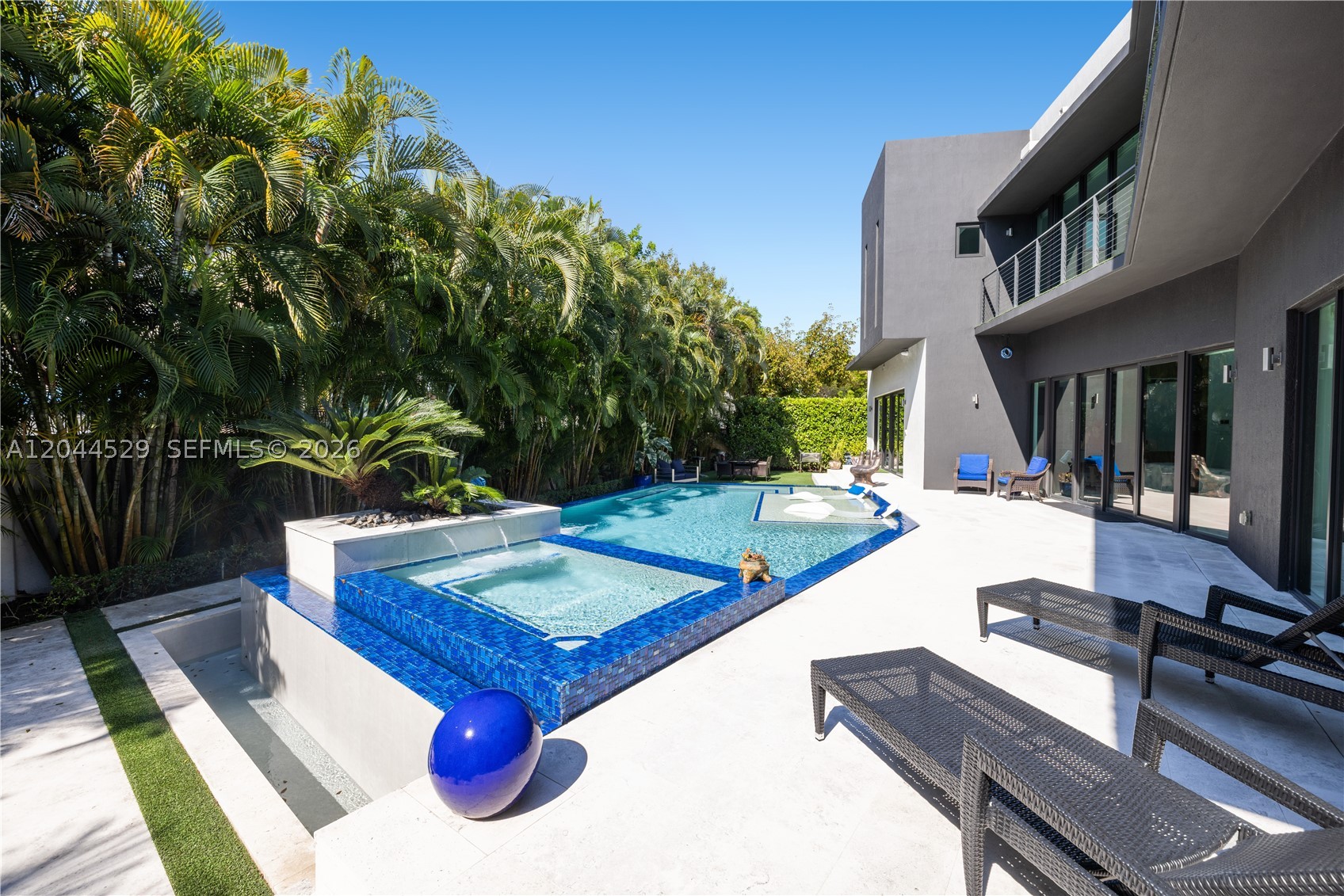 SAN DENIS ESTATES - Residential