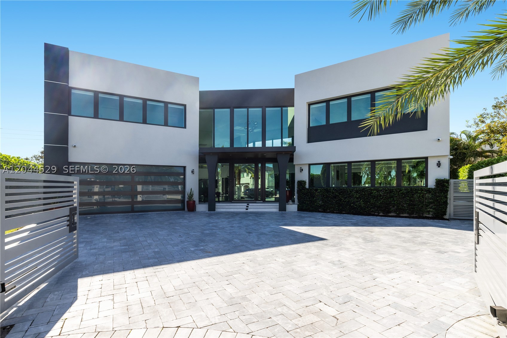 SAN DENIS ESTATES - Residential