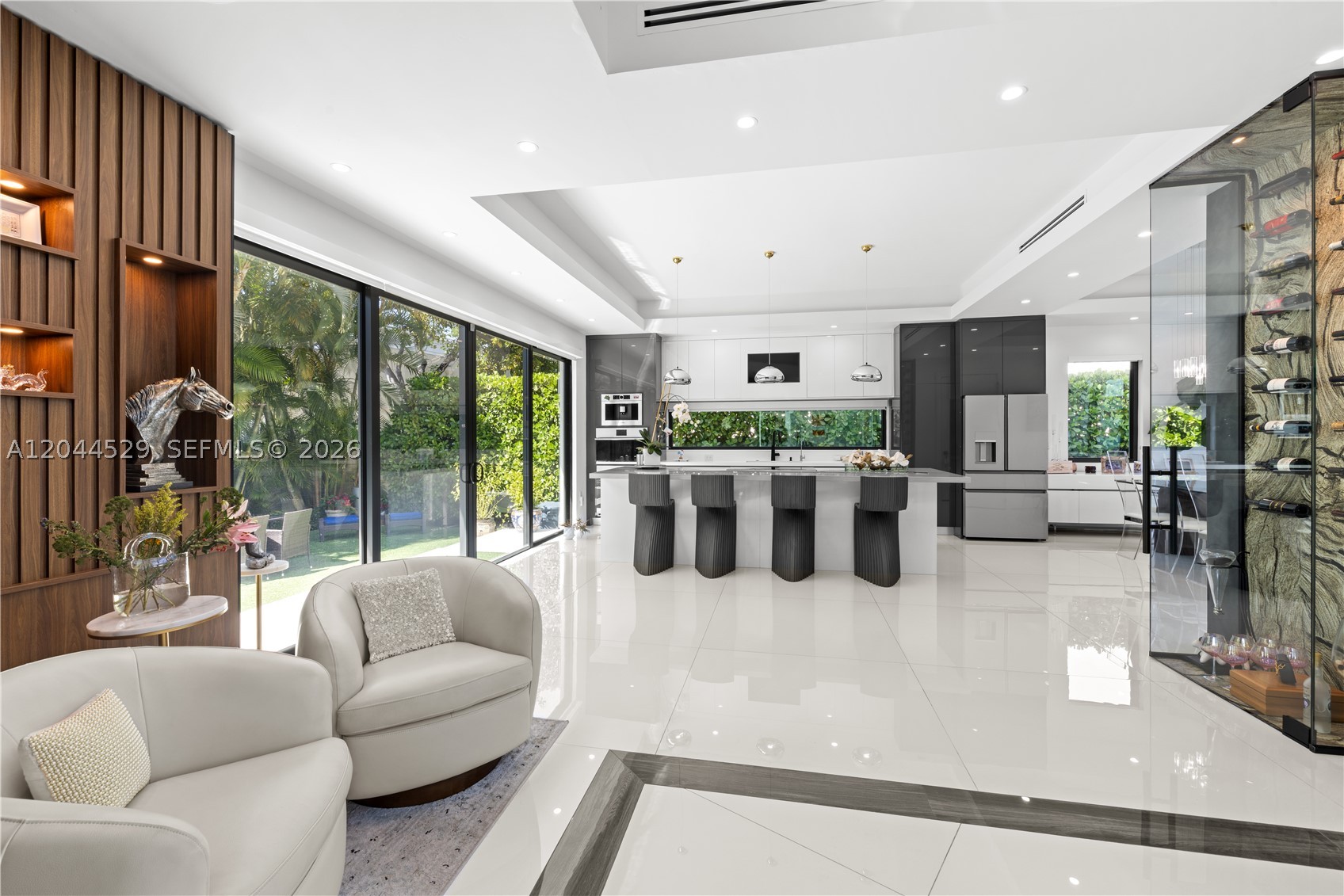 SAN DENIS ESTATES - Residential