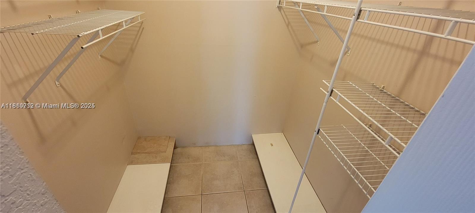 WATERGATE CONDOMINIUM NO - Residential Lease