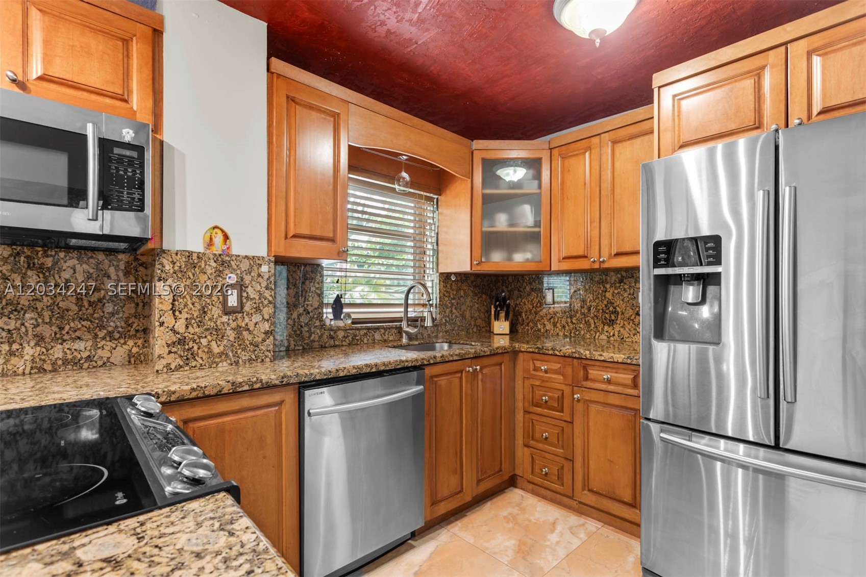 1820 JAMES AVE CONDO - Residential