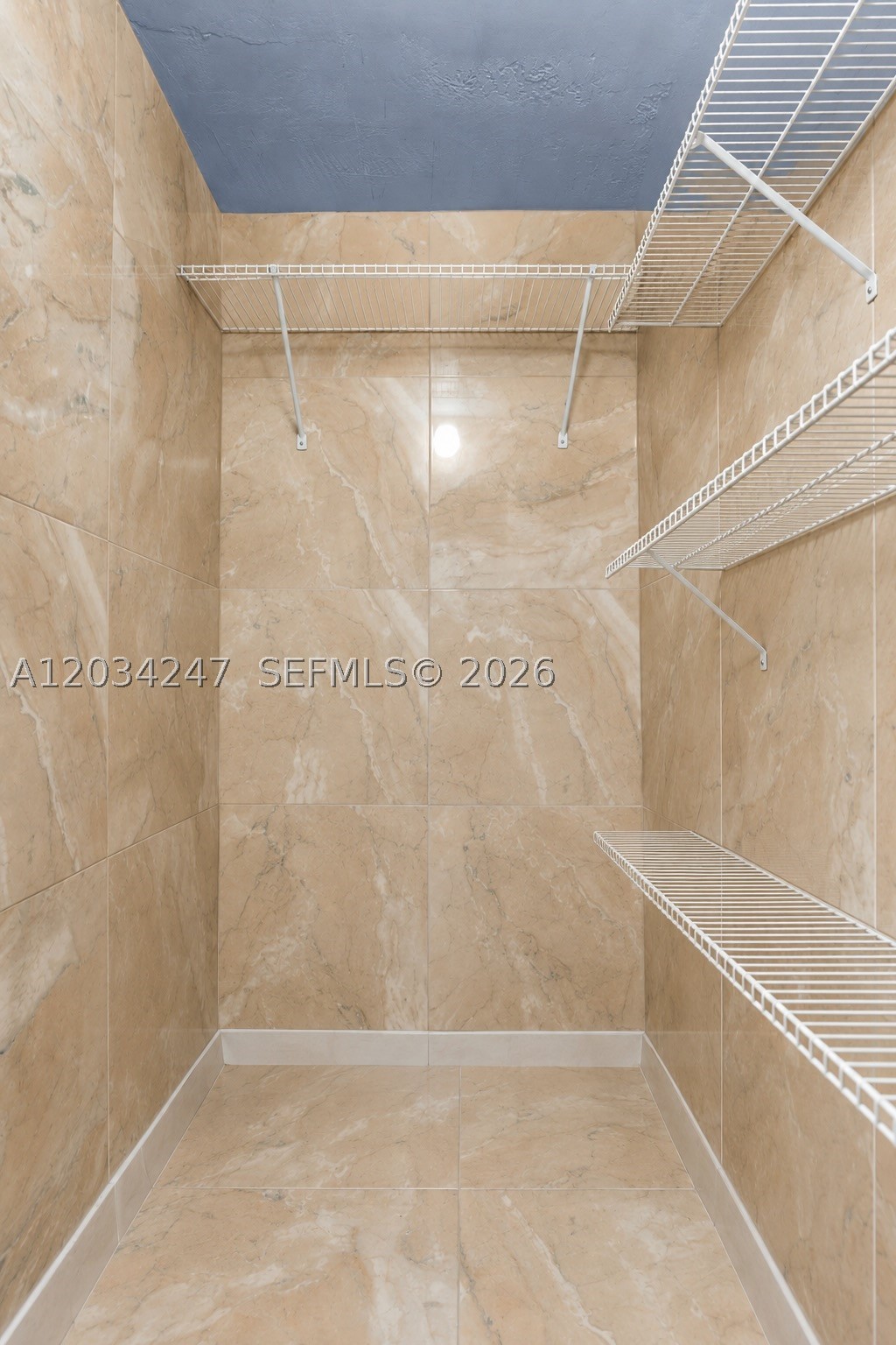 1820 JAMES AVE CONDO - Residential