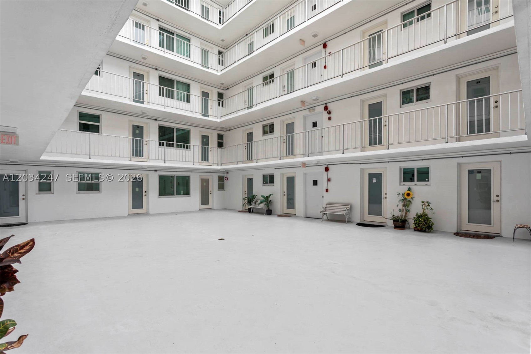 1820 JAMES AVE CONDO - Residential