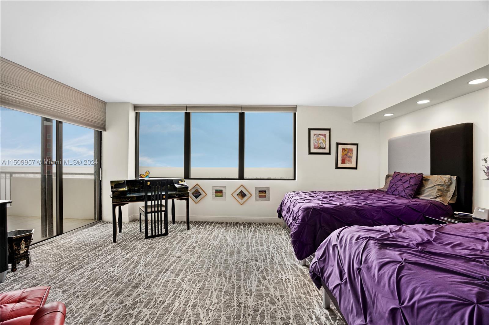VILLA REGINA CONDO - Residential