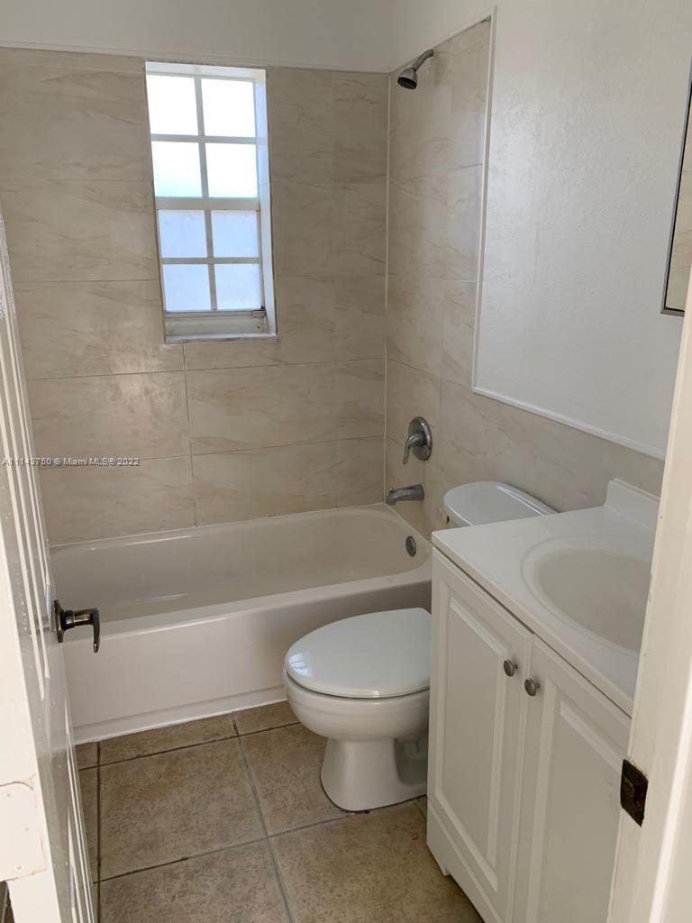 ORANGE HEIGHTS - Residential Lease