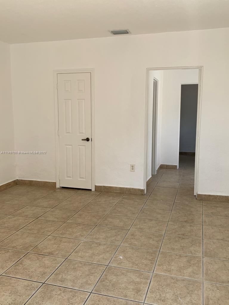 ORANGE HEIGHTS - Residential Lease