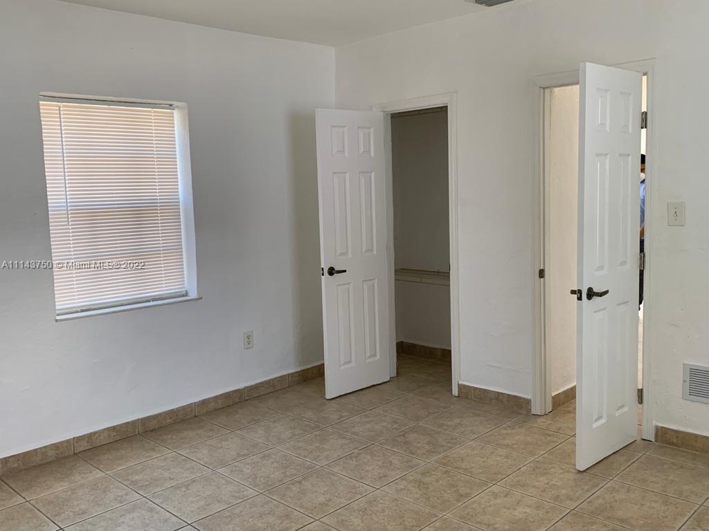 ORANGE HEIGHTS - Residential Lease