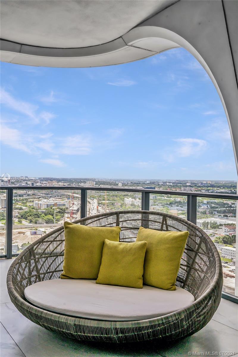 ONE THOUSAND MUSEUM CONDO - Residential