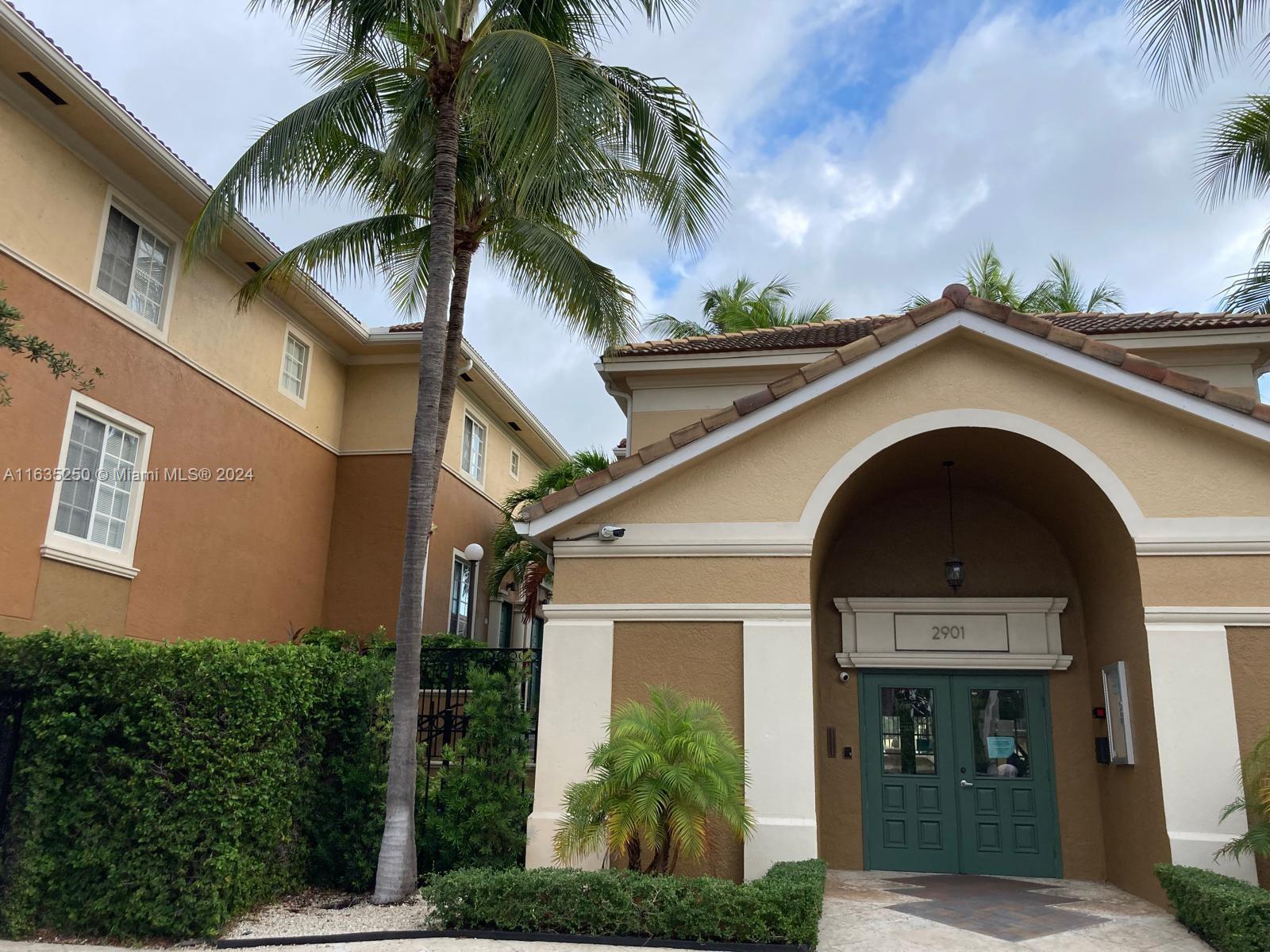AVENTI AT AVENTURA CONDO - Residential