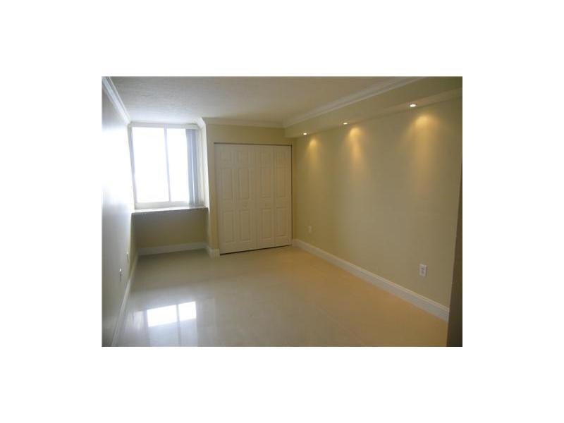 MADISON DOWNTOWN CONDO - Residential Lease