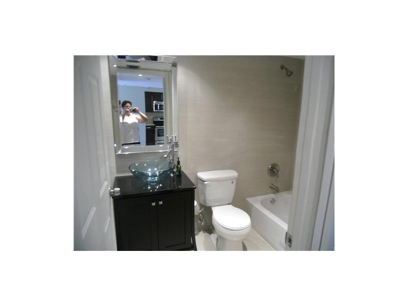MADISON DOWNTOWN CONDO - Residential Lease