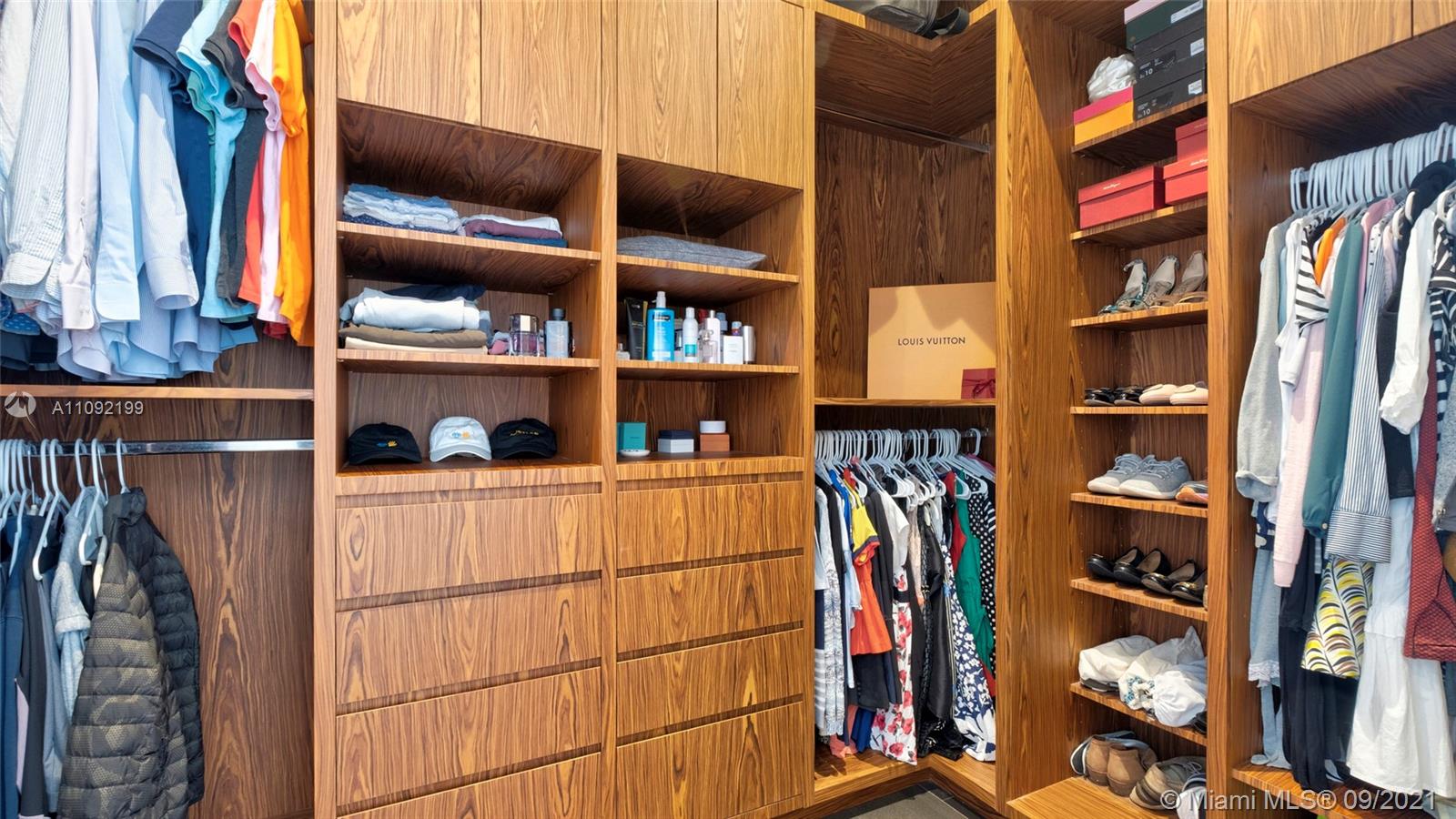 2975 JACKSON CONDO - Residential Lease