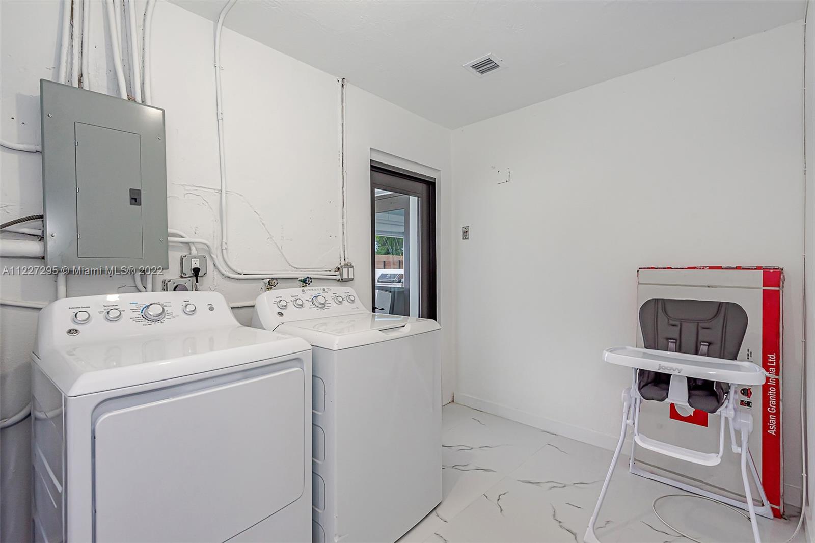GREYKNOLL ESTS RESUB - Residential