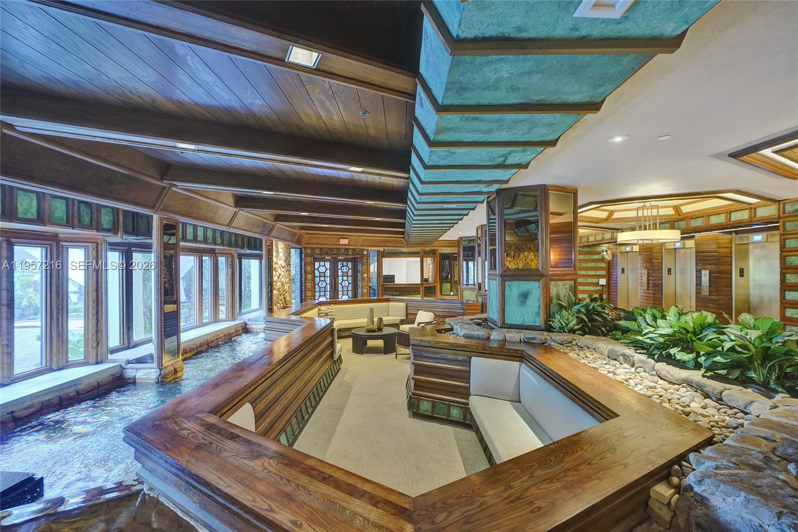 TOWERS OF QUAYSIDE CONDO - Residential