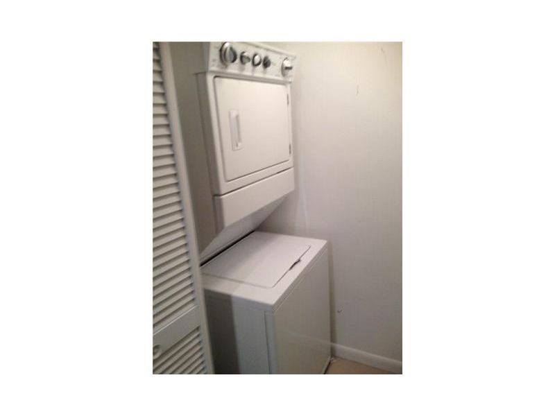 Viscayne North - Residential Lease