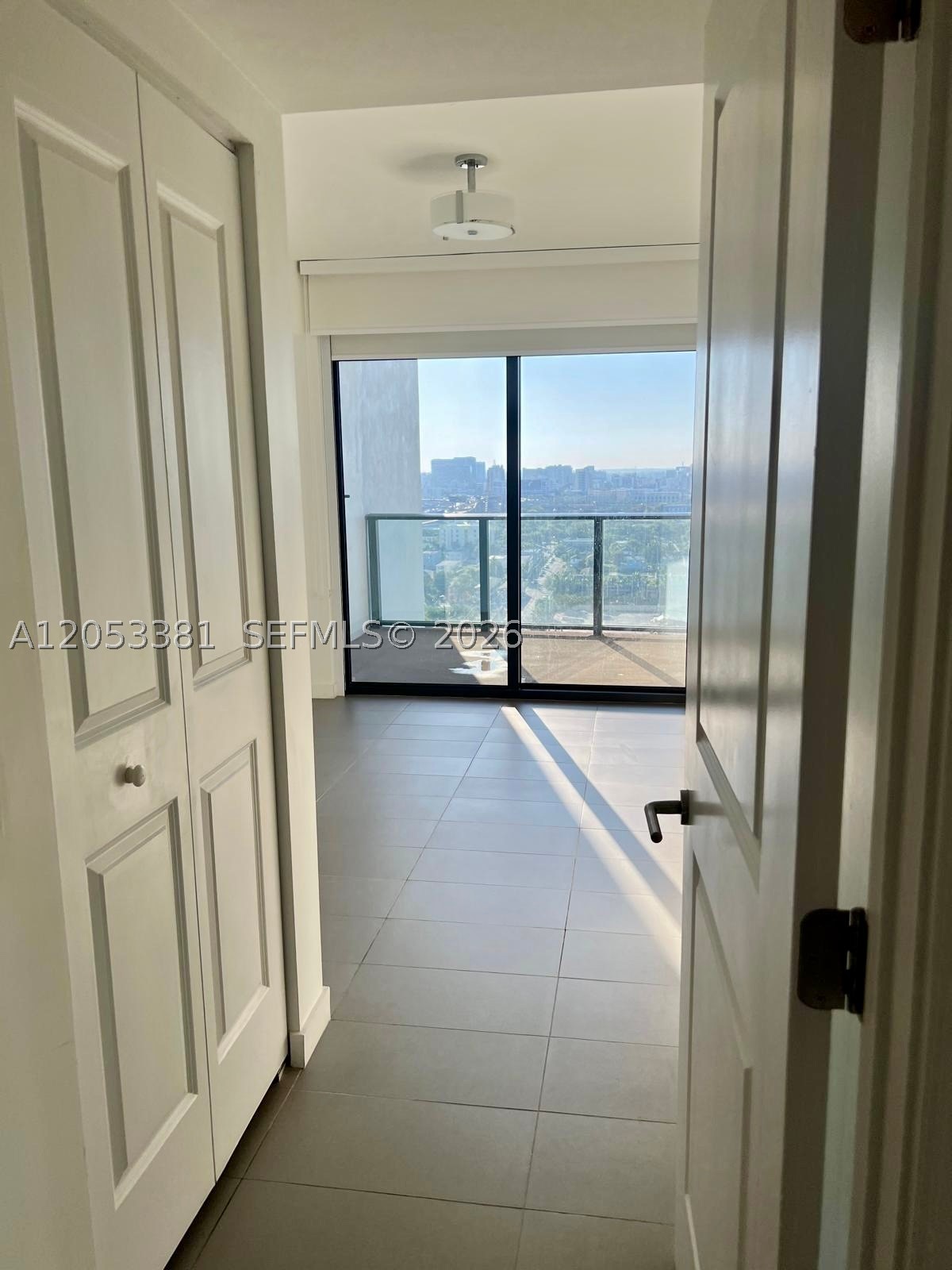 CANVAS CONDO - Residential