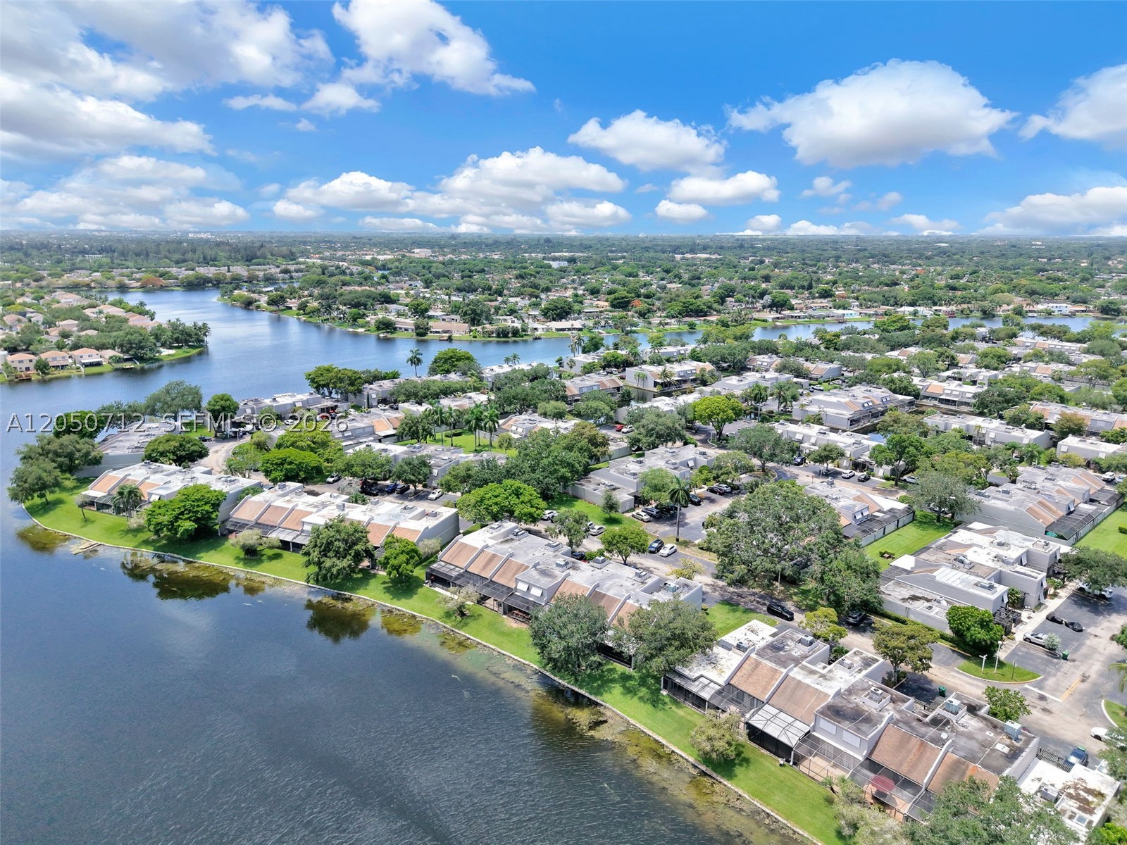 EVERGLADES SUGAR & LAND - Residential Lease