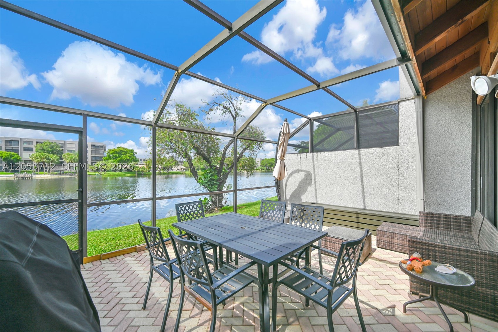 EVERGLADES SUGAR & LAND - Residential Lease